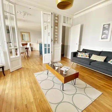 Lejlighed Appt. T3 Type Haussmannien Vue Sur Port *