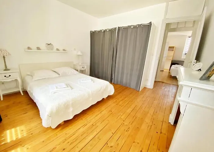 Appt. T3 Type Haussmannien Vue Sur Port Le Pouliguen